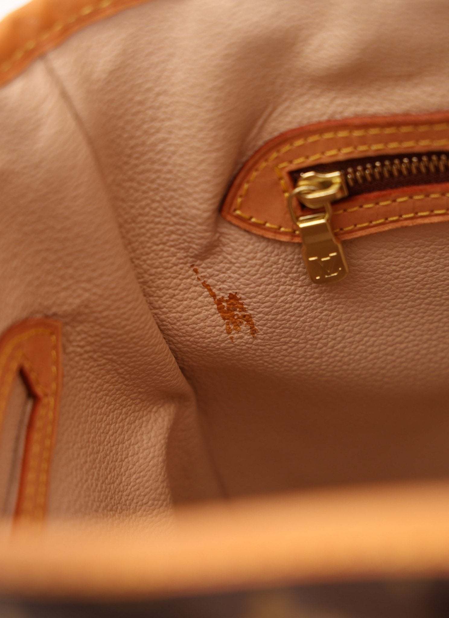 Louis Vuitton Monogram Bucket Bag with Louis Vuitton Mini Pouch - FashioNica