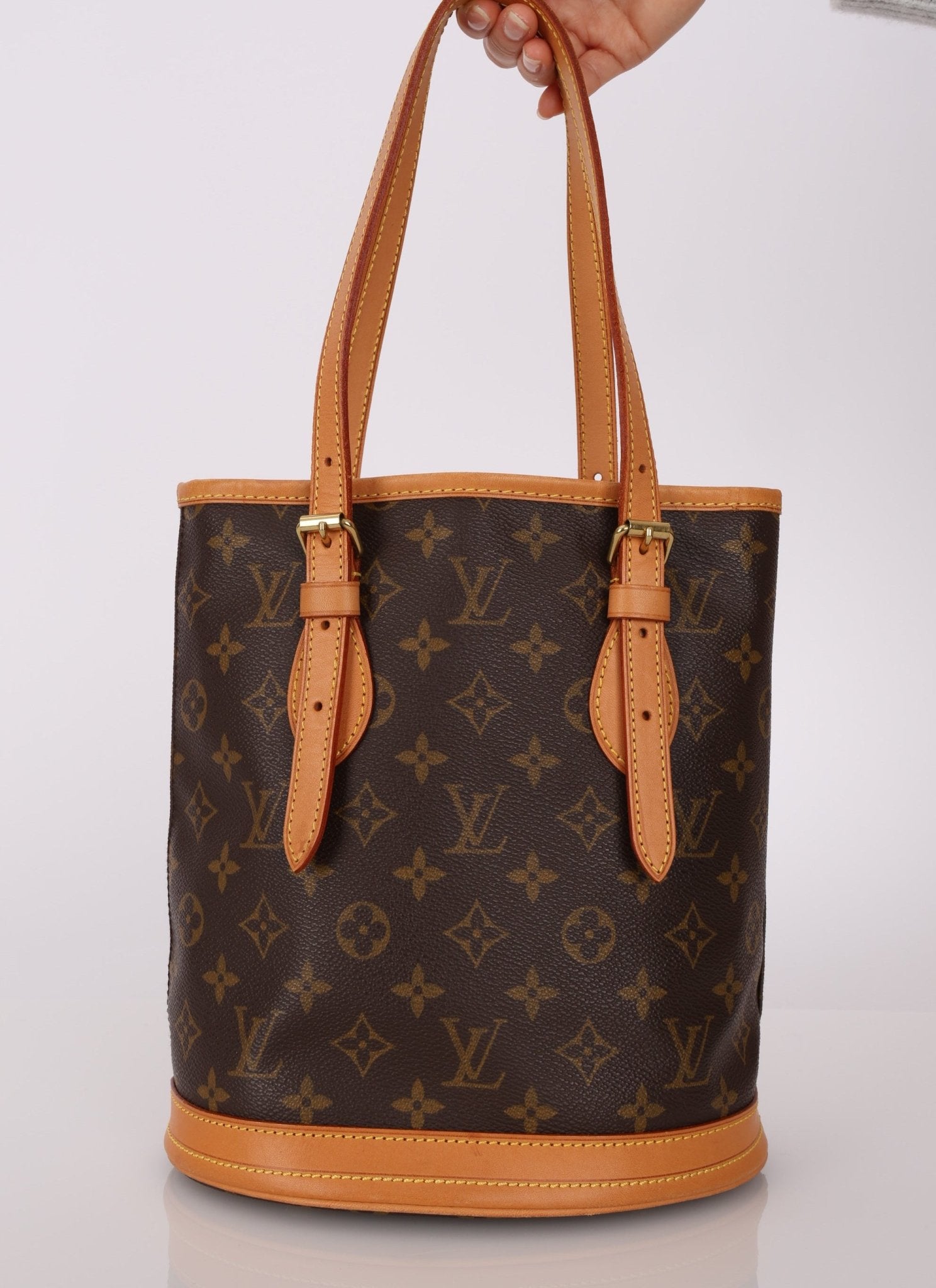 Louis Vuitton Monogram Bucket Bag with Louis Vuitton Mini Pouch - FashioNica