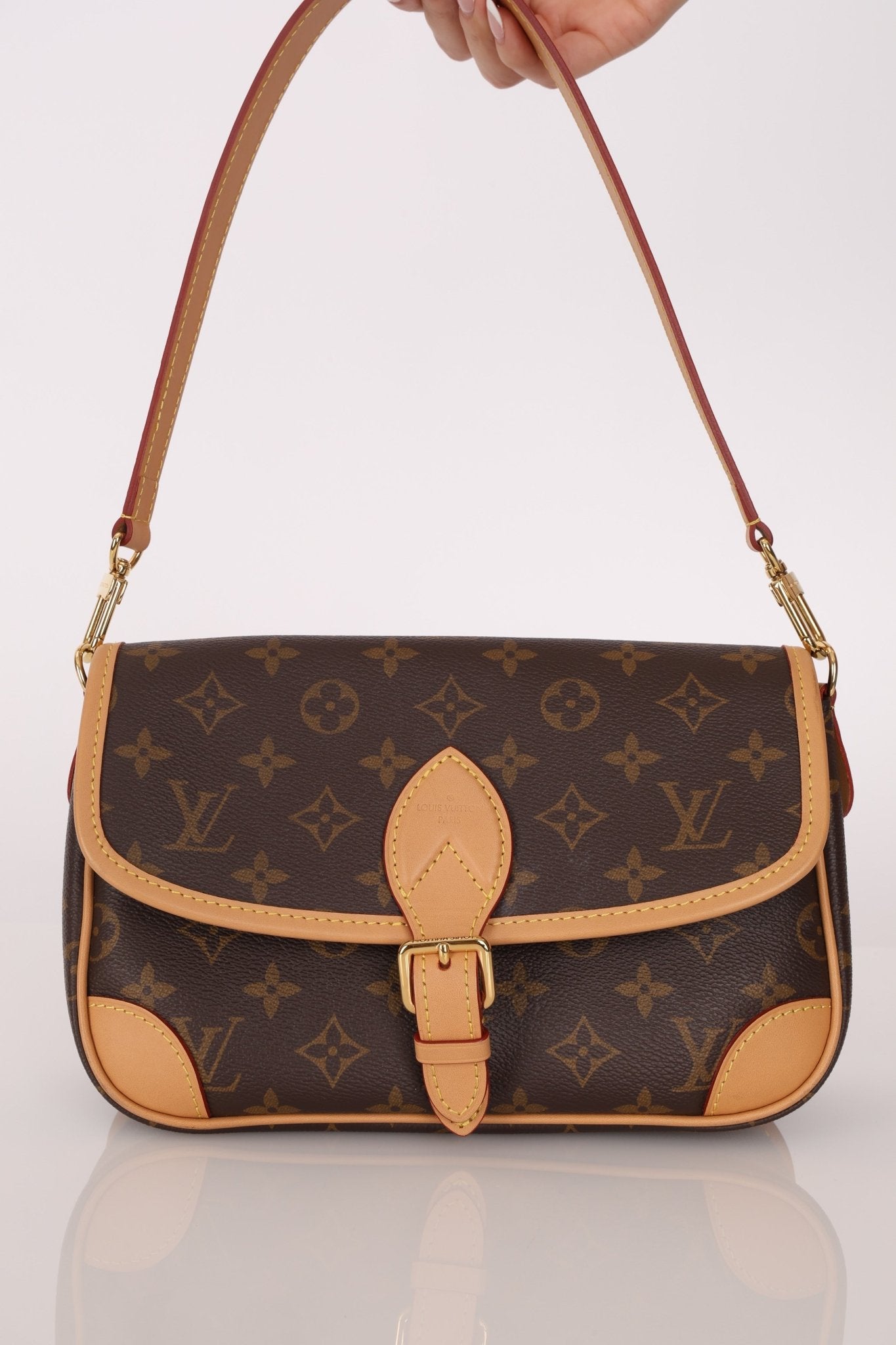 Louis Vuitton Monogram Canvas Diane w Straps - FashioNica
