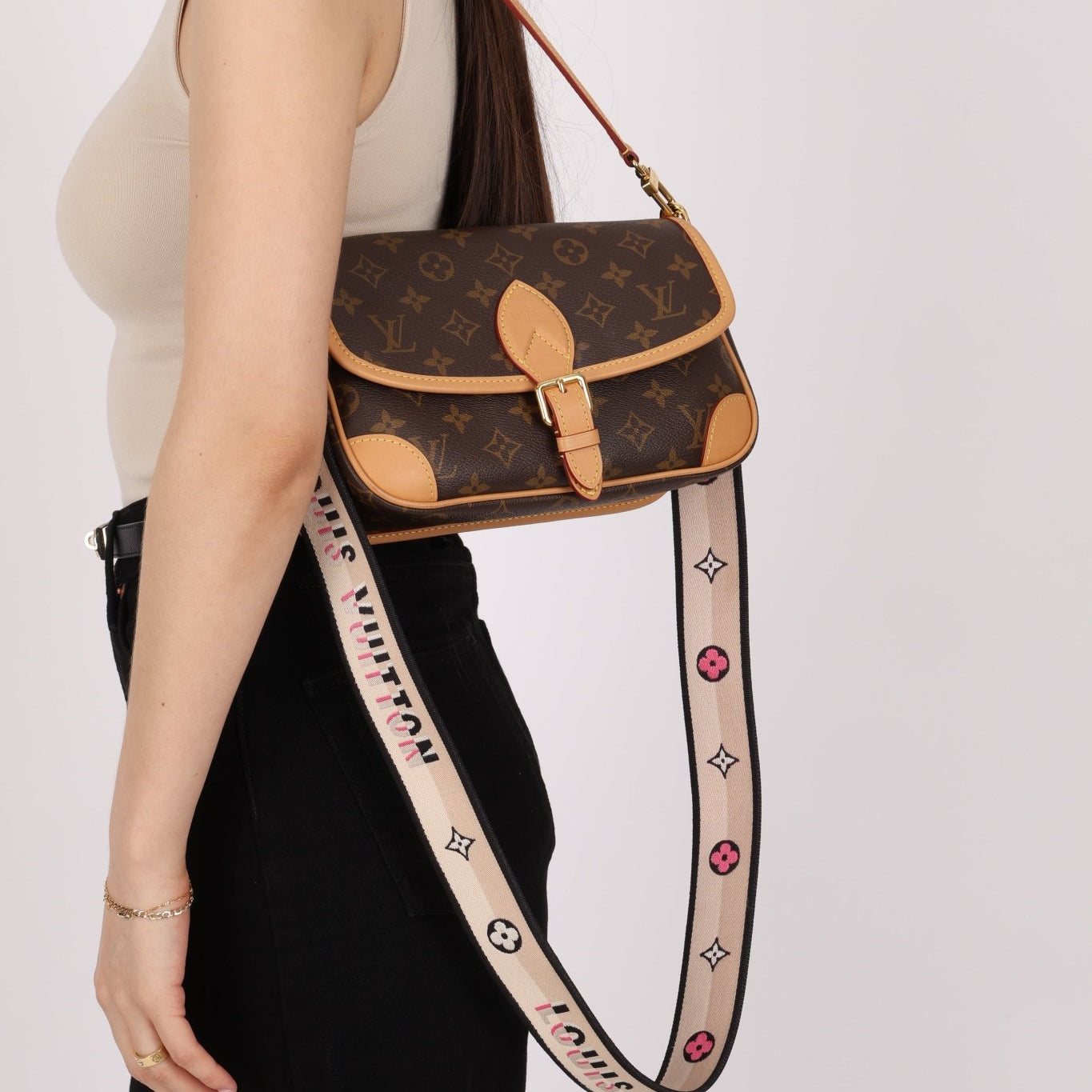 Louis Vuitton Monogram Canvas Diane w Straps - FashioNica