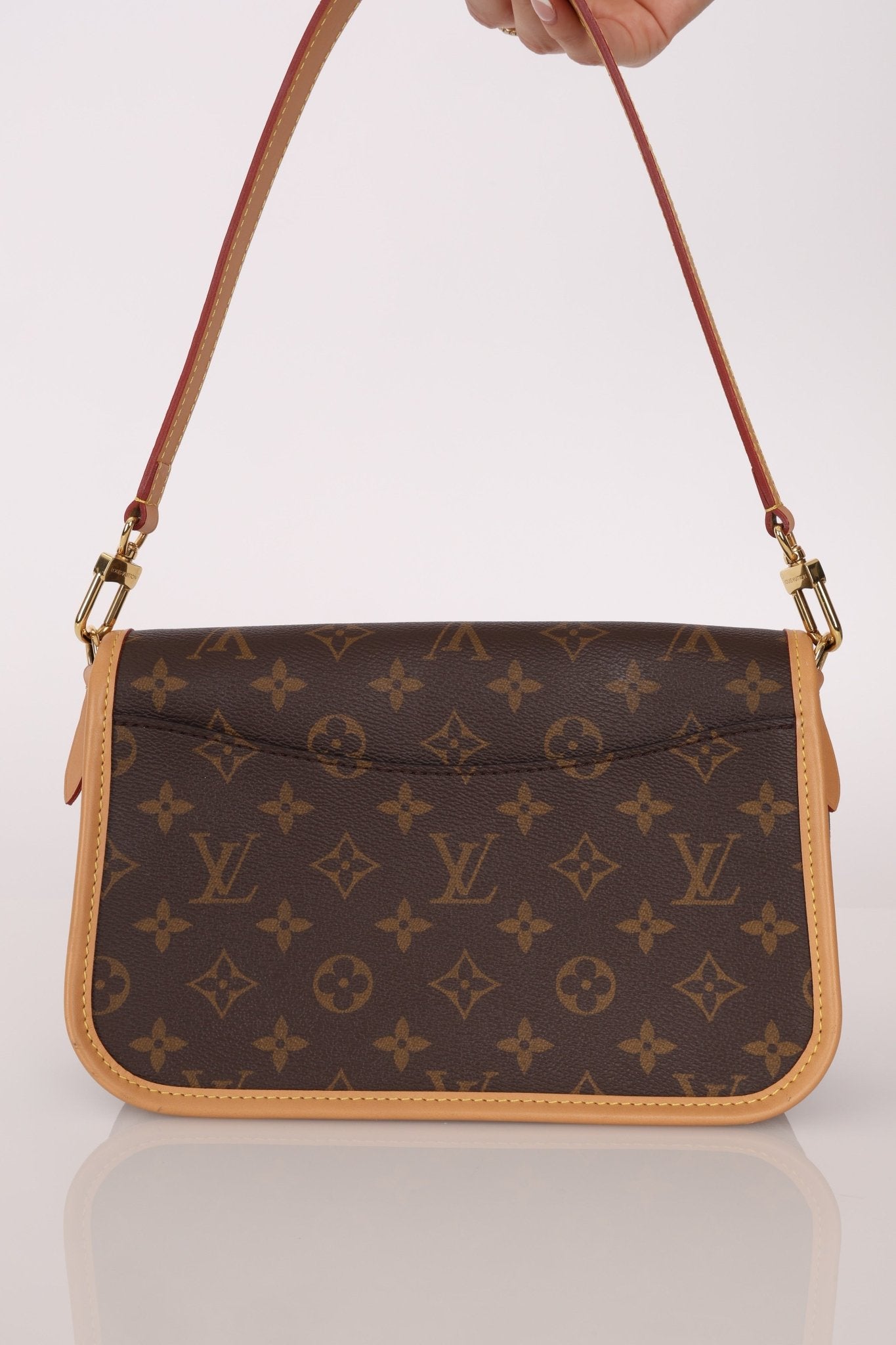 Louis Vuitton Monogram Canvas Diane w Straps - FashioNica