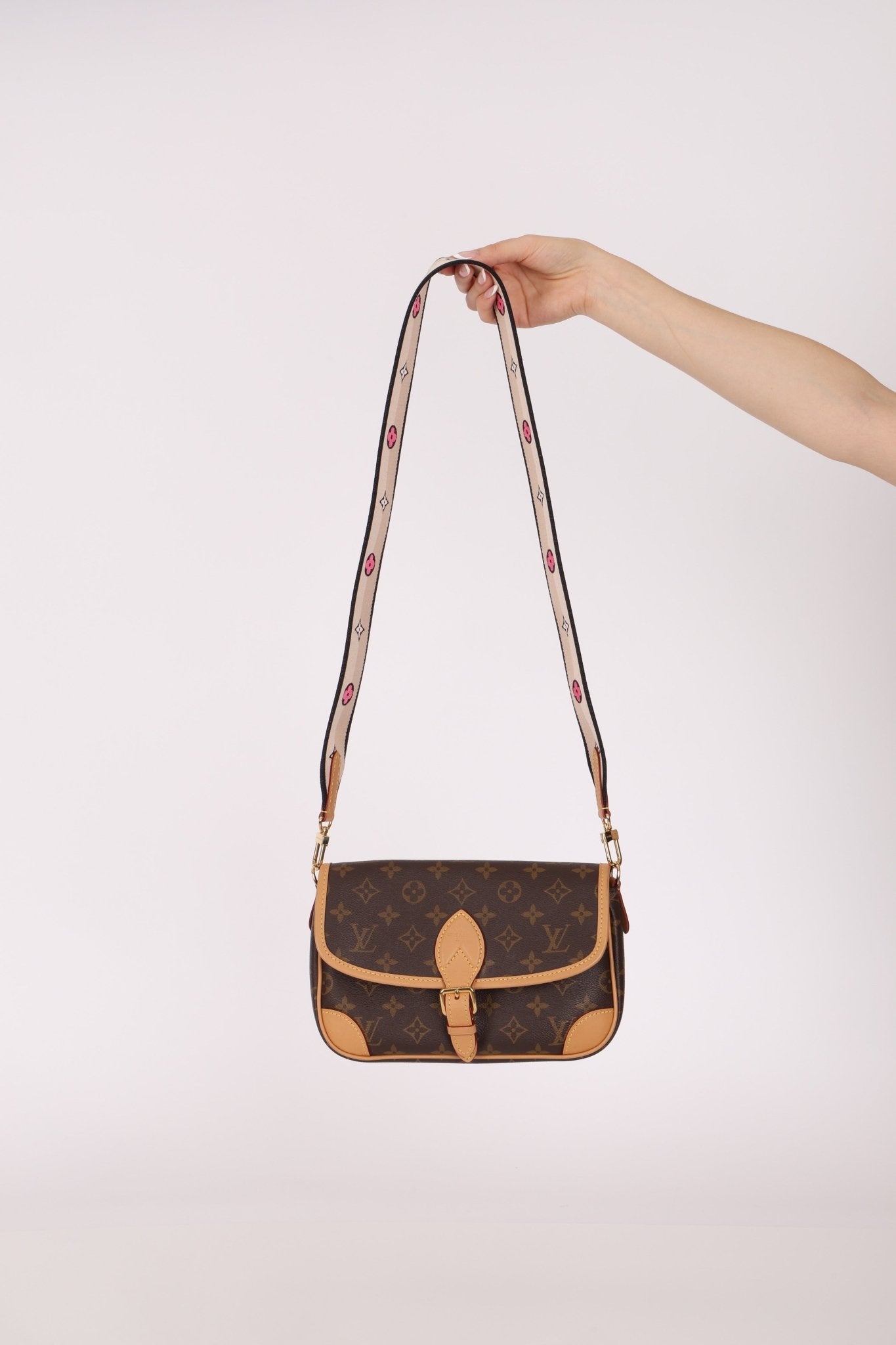 Louis Vuitton Monogram Canvas Diane w Straps - FashioNica