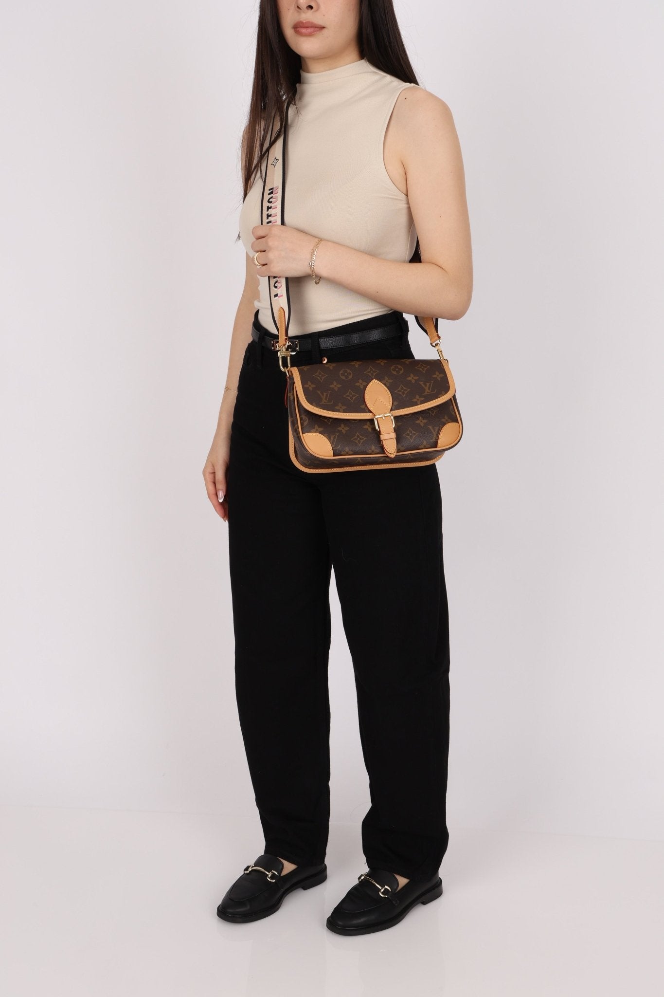 Louis Vuitton Monogram Canvas Diane w Straps - FashioNica