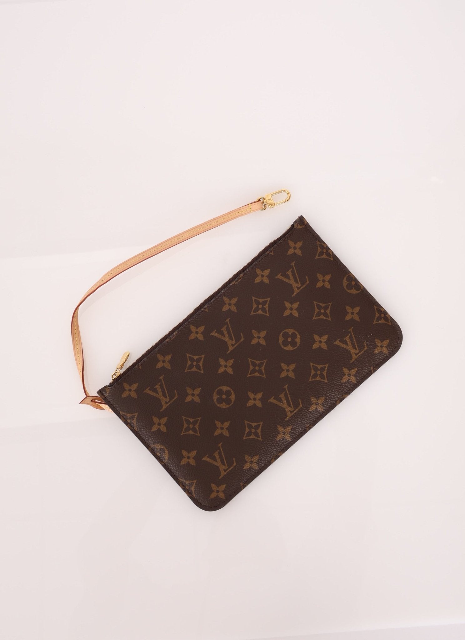 Louis Vuitton Monogram Carry It Tote with Pouch - FashioNica