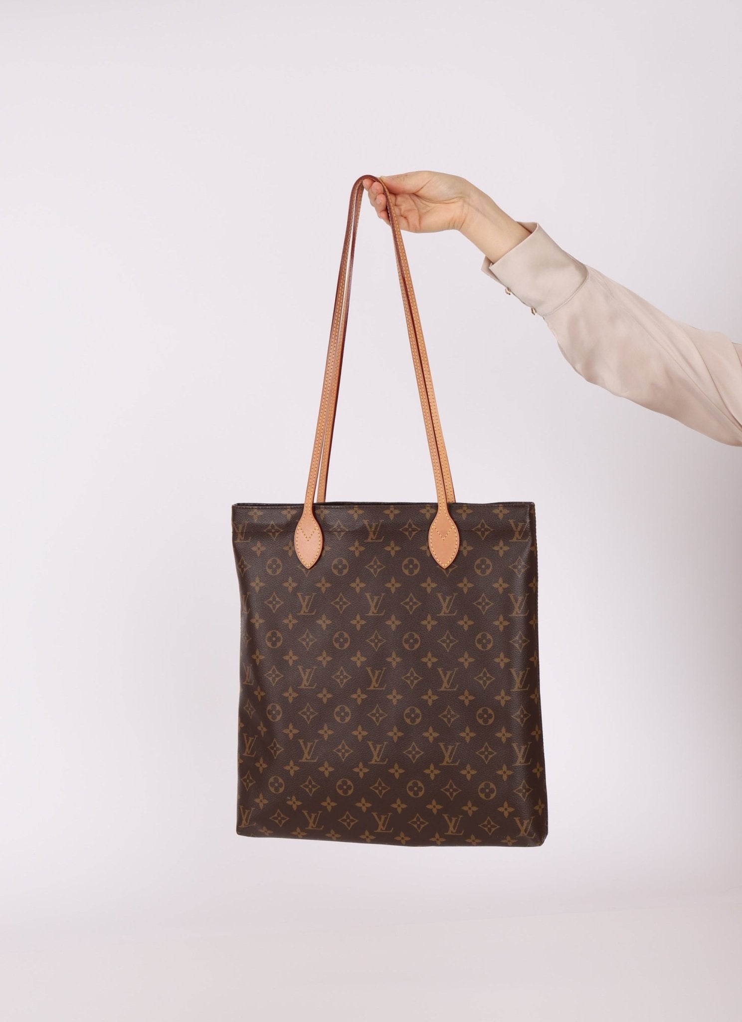Louis Vuitton Monogram Carry It Tote with Pouch - FashioNica