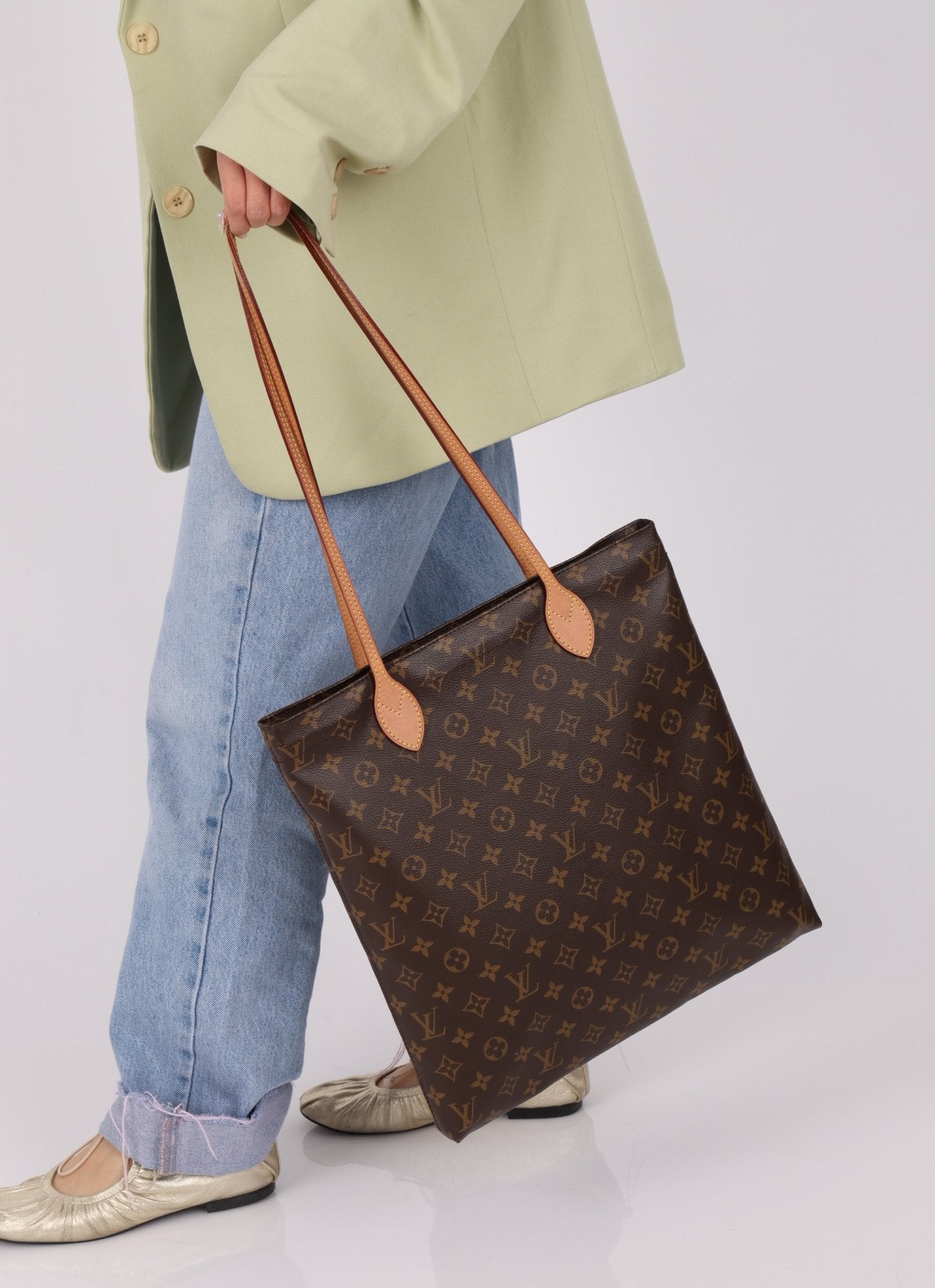 Louis Vuitton Monogram Carry It Tote with Pouch - FashioNica