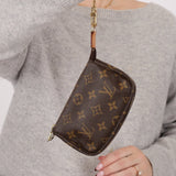 Louis Vuitton Monogram Chain Pochette - FashioNica