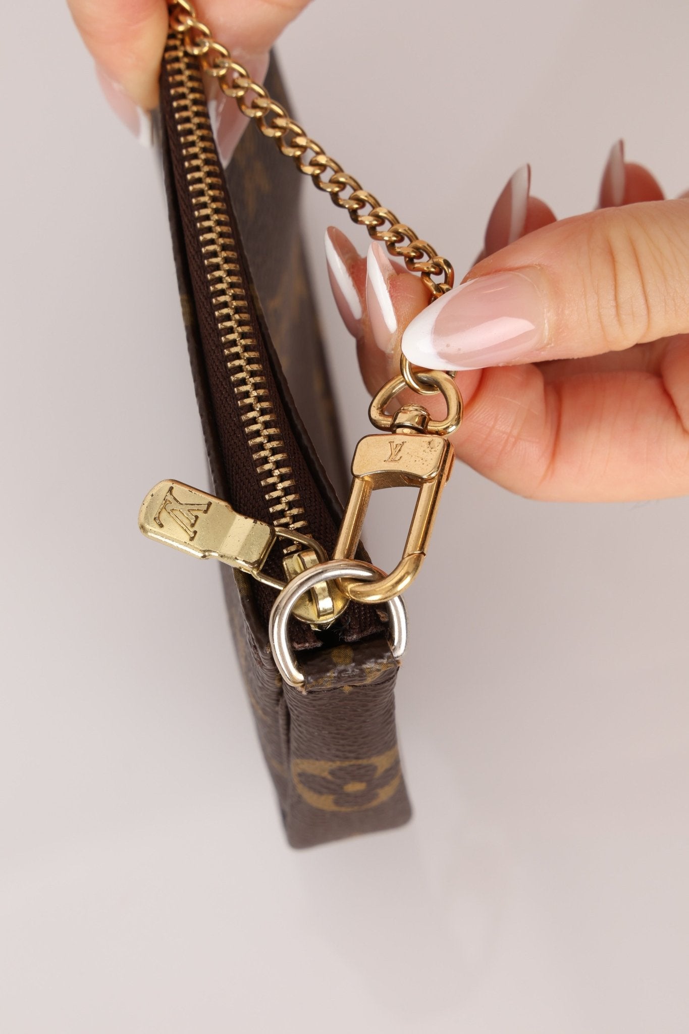 Louis Vuitton Monogram Chain Pochette - FashioNica