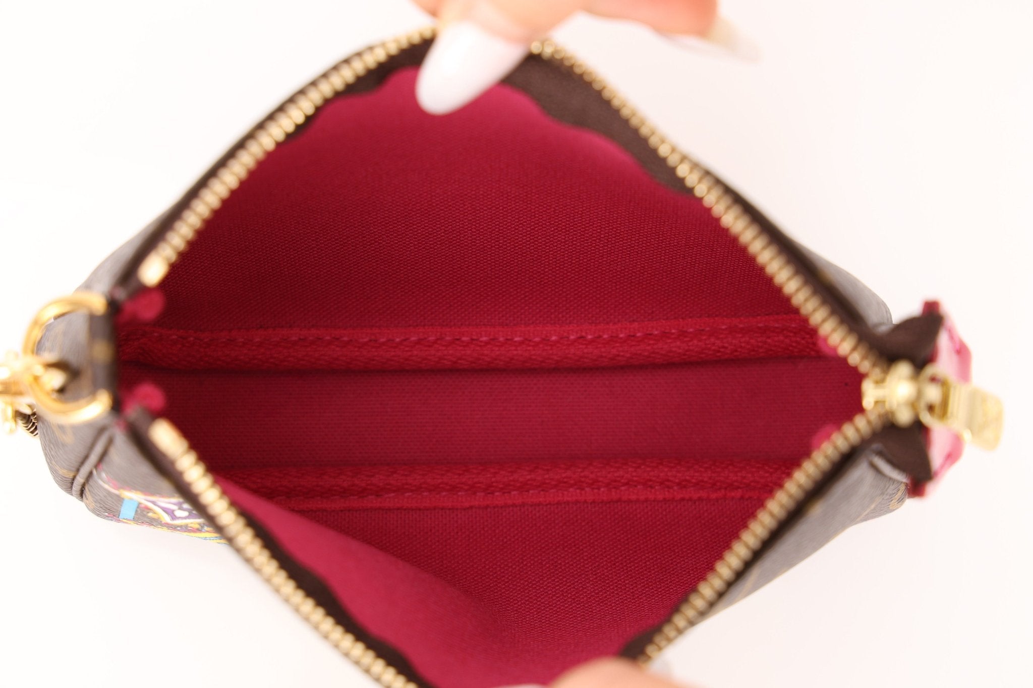 Louis Vuitton Monogram Christmas Animation Roller Coaster Mini Chain Pochette - FashioNica