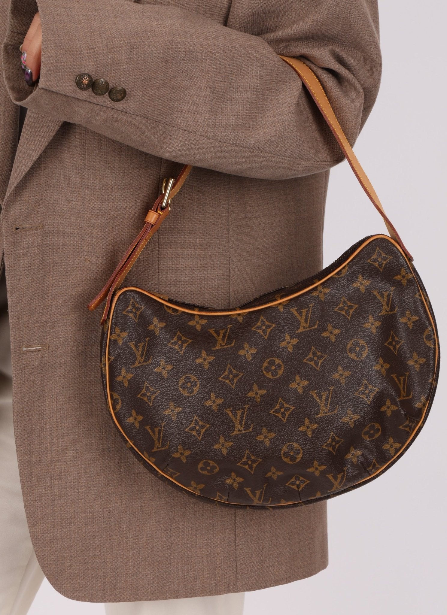 Louis Vuitton Monogram Croissant MM - FashioNica