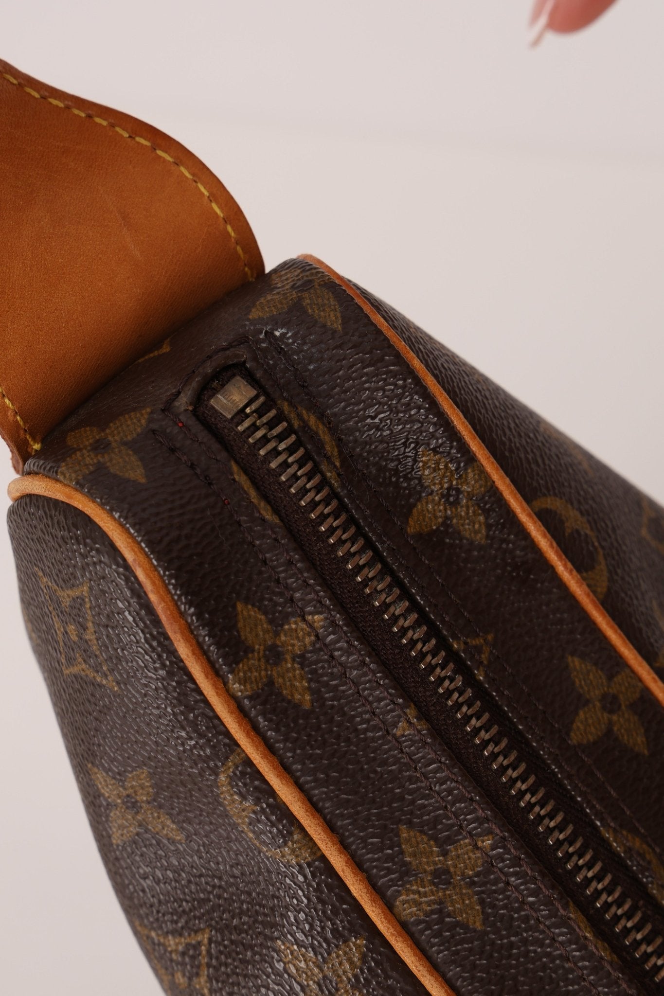 Louis Vuitton Monogram Croissant Shoulder Bag - FashioNica