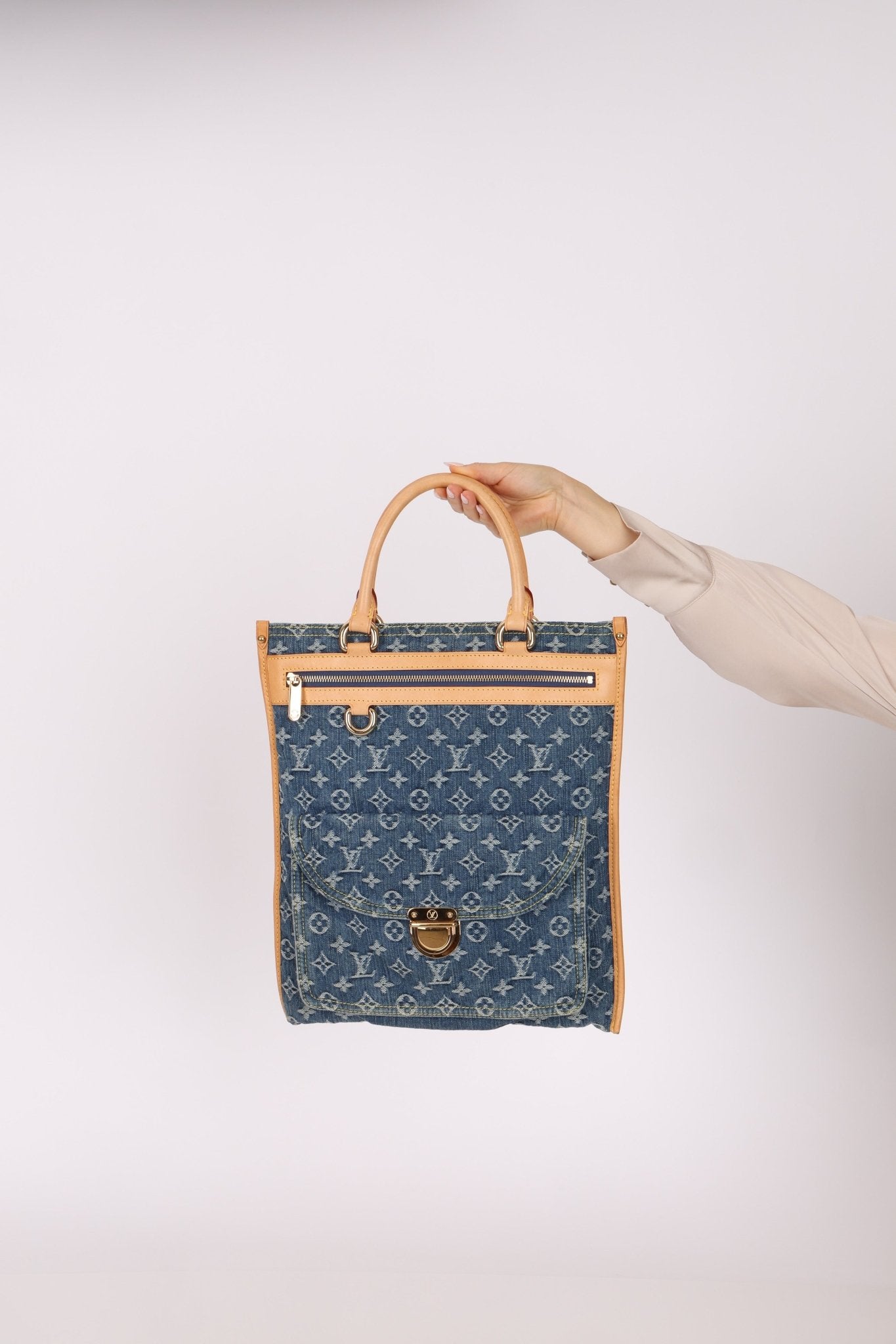 Louis Vuitton Monogram Denim Sac Plat - FashioNica