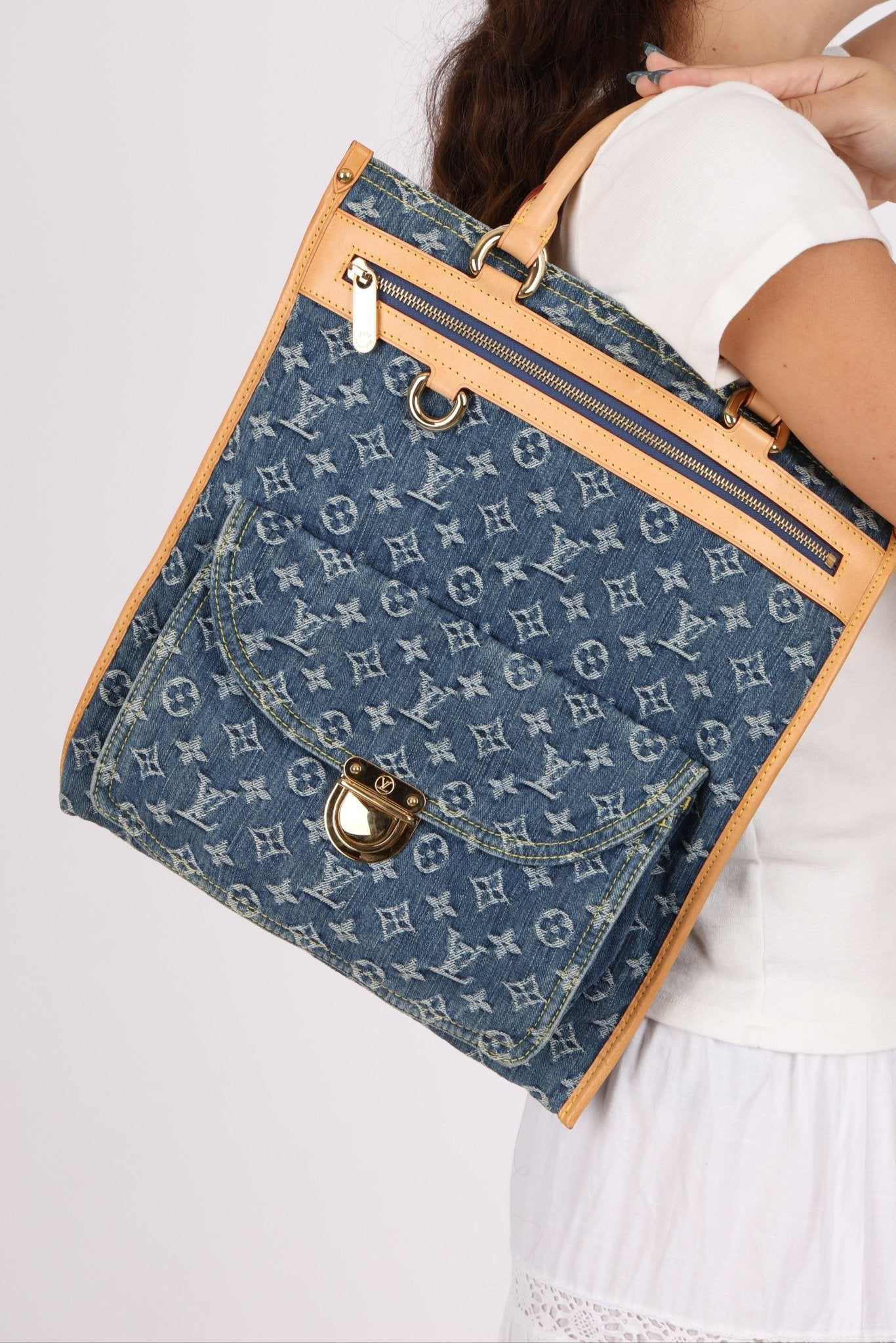 Louis Vuitton Monogram Denim Sac Plat - FashioNica