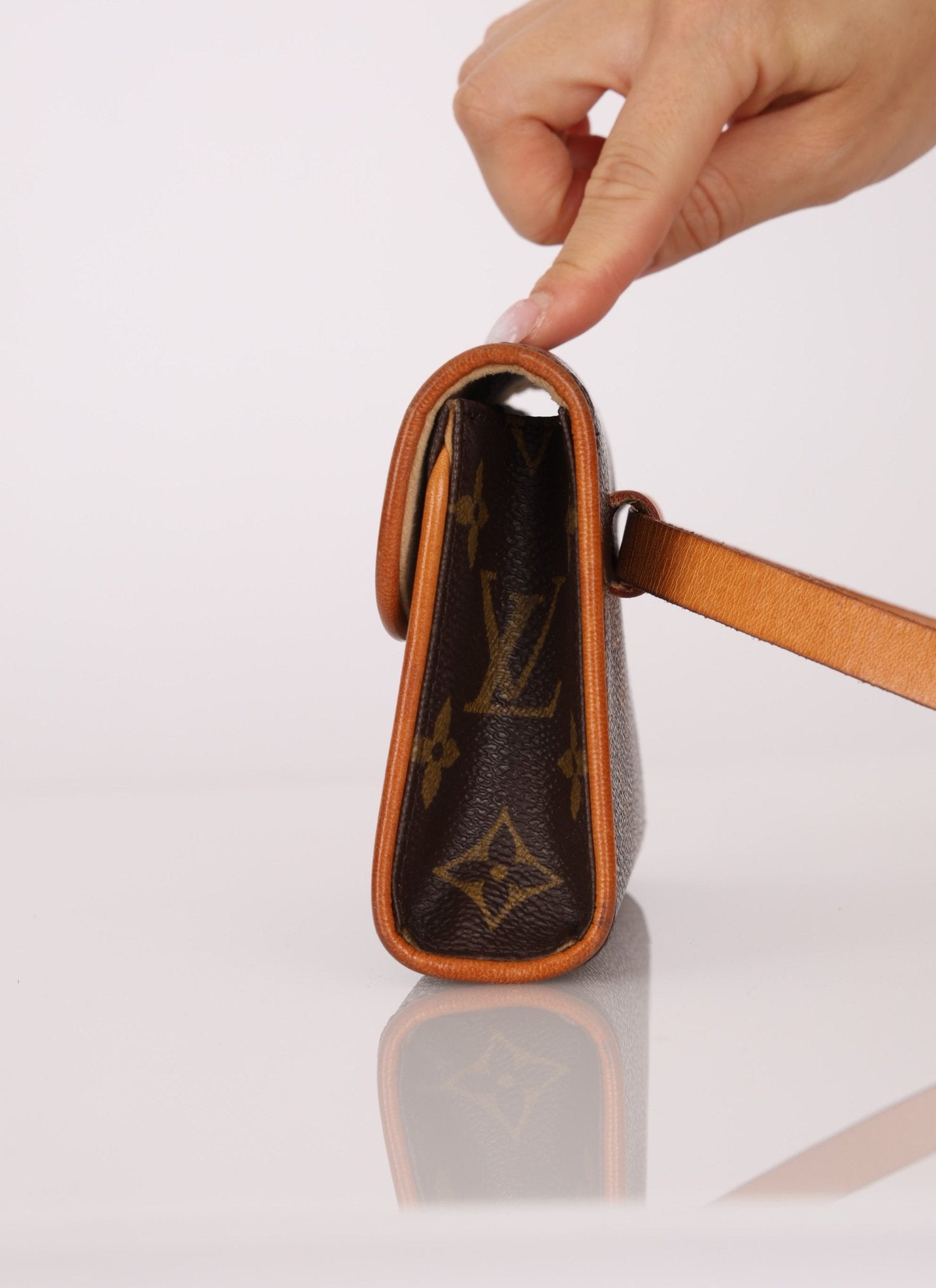 Louis Vuitton Monogram Florentine Waist Bag - FashioNica