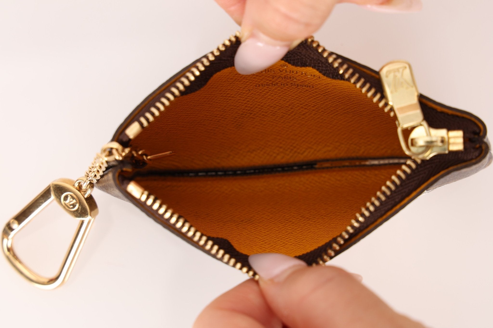 Louis Vuitton Monogram Groom Cles Key Pouch - FashioNica