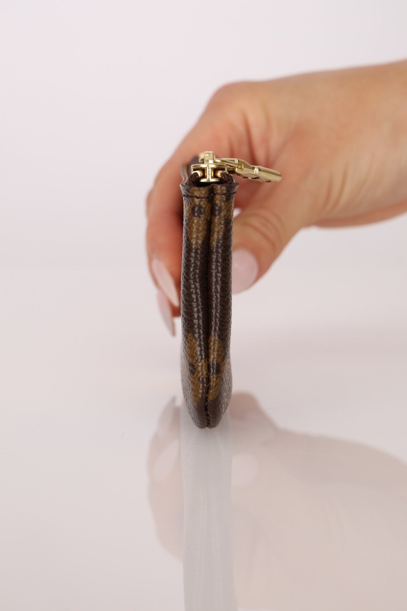 Louis Vuitton Monogram Groom Cles Key Pouch - FashioNica