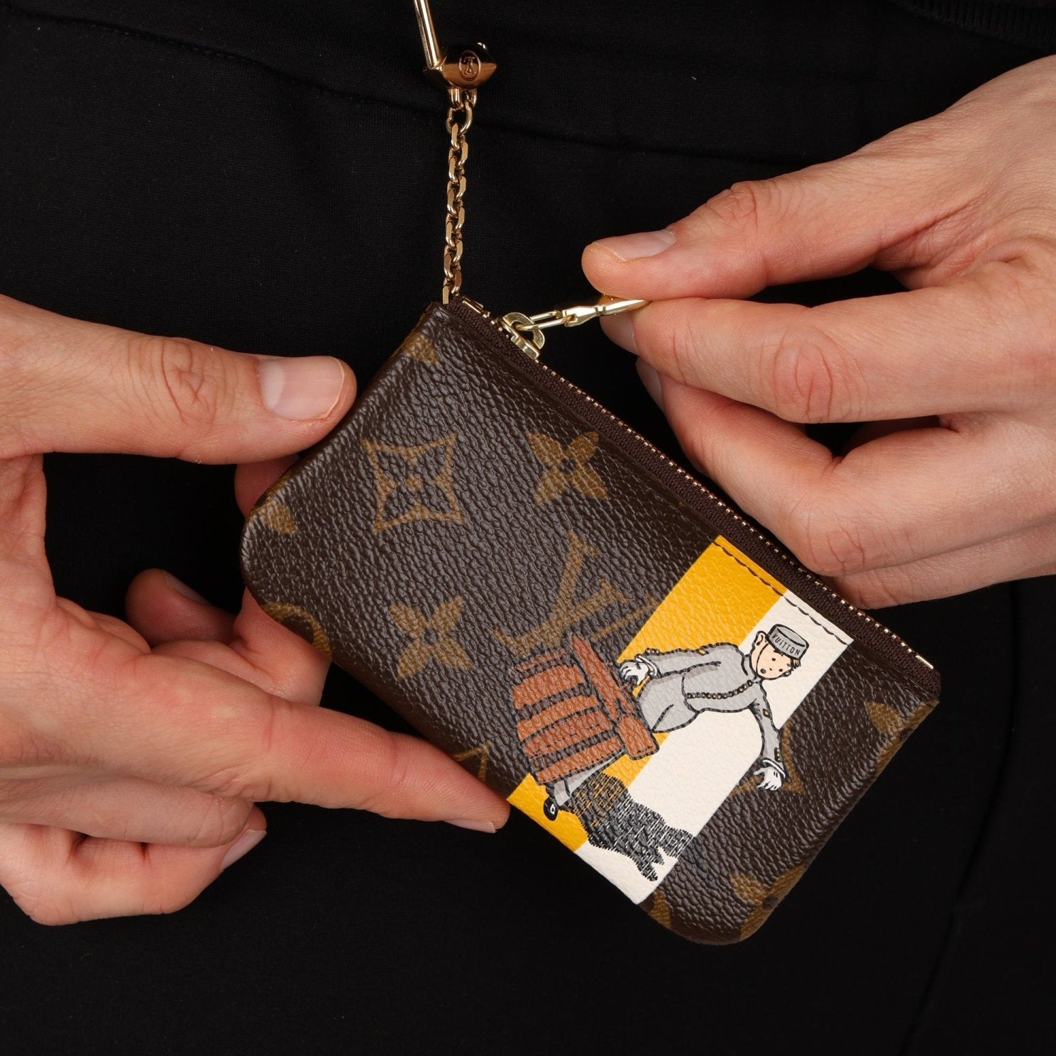 Louis Vuitton Monogram Groom Key Pouch - FashioNica