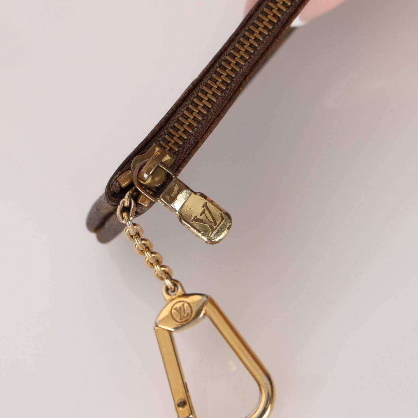 Louis Vuitton Monogram Key Pouch - FashioNica