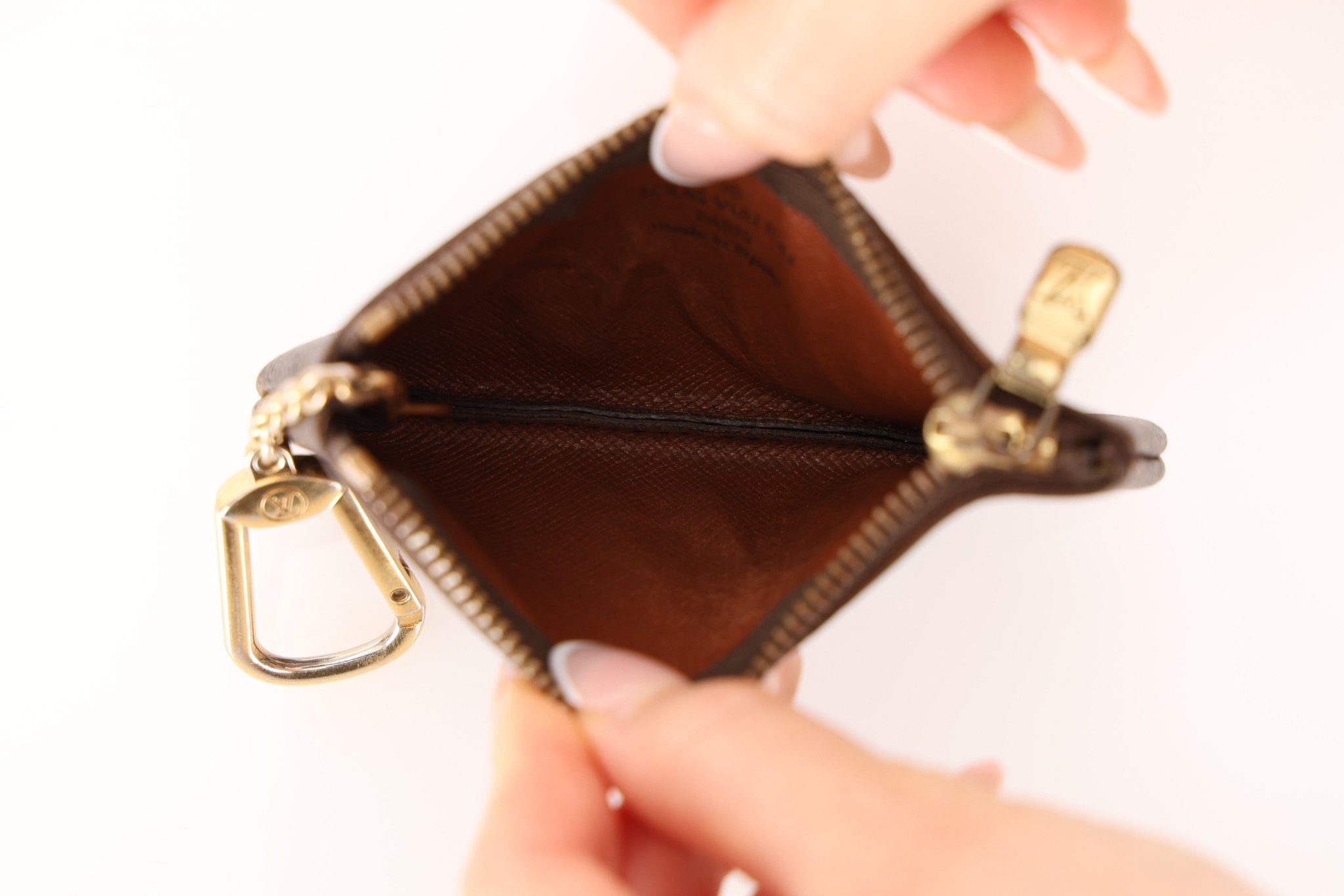 Louis Vuitton Monogram Key Pouch - FashioNica