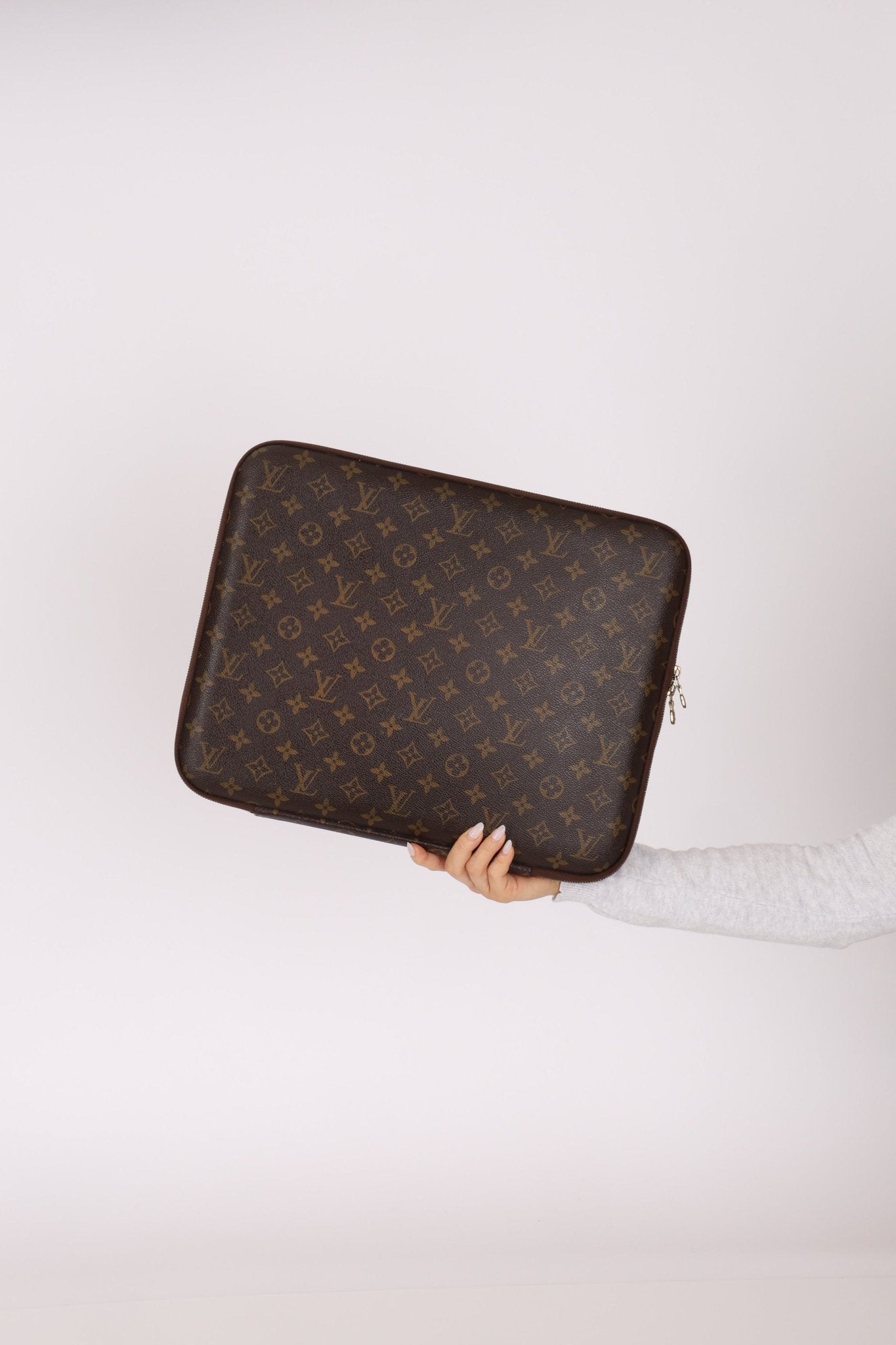 Louis Vuitton Monogram Laptop Sleeve MM - FashioNica