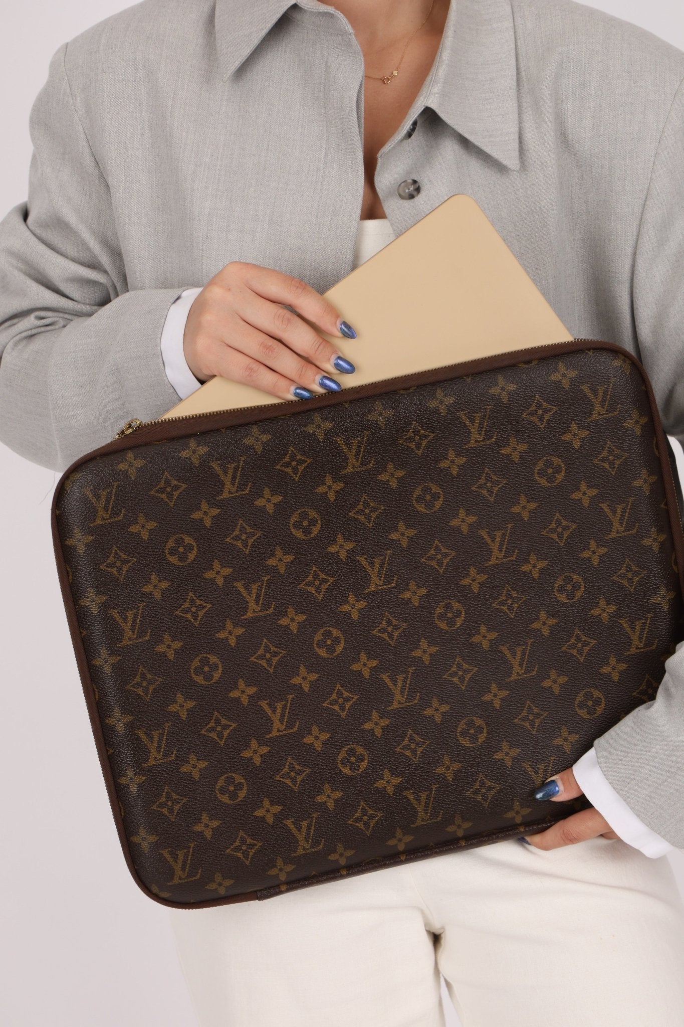 Louis Vuitton Monogram Laptop Sleeve MM - FashioNica