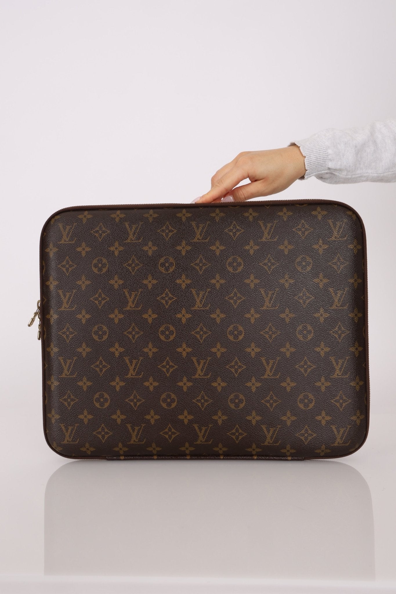Louis Vuitton Monogram Laptop Sleeve MM - FashioNica