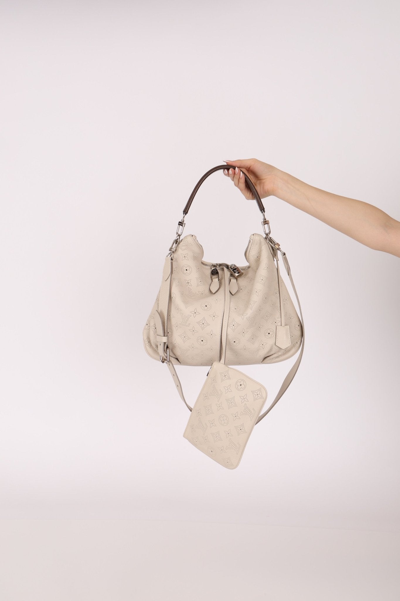 Louis Vuitton Monogram Mahina MM with Pouch - FashioNica