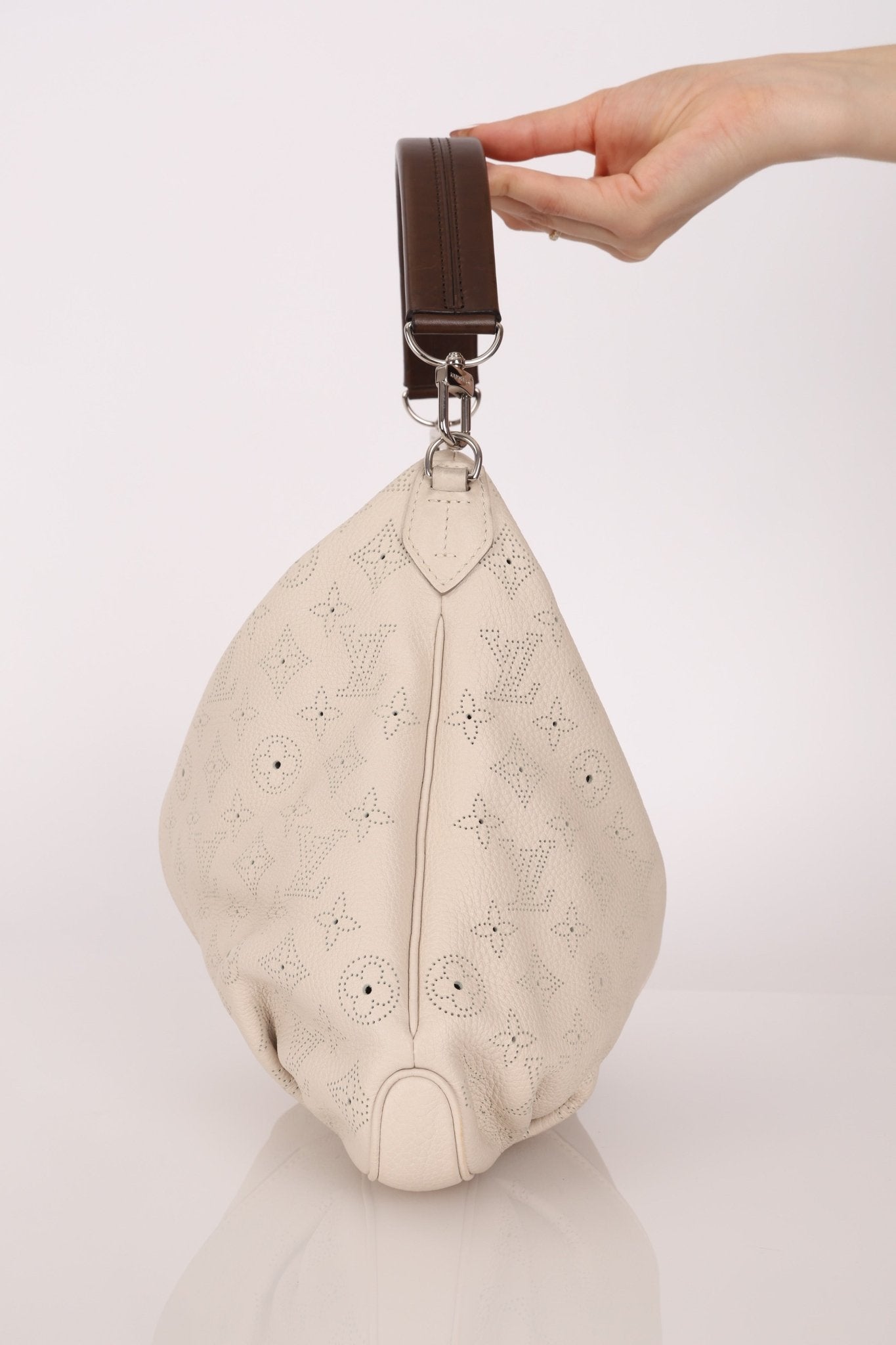 Louis Vuitton Monogram Mahina MM with Pouch - FashioNica
