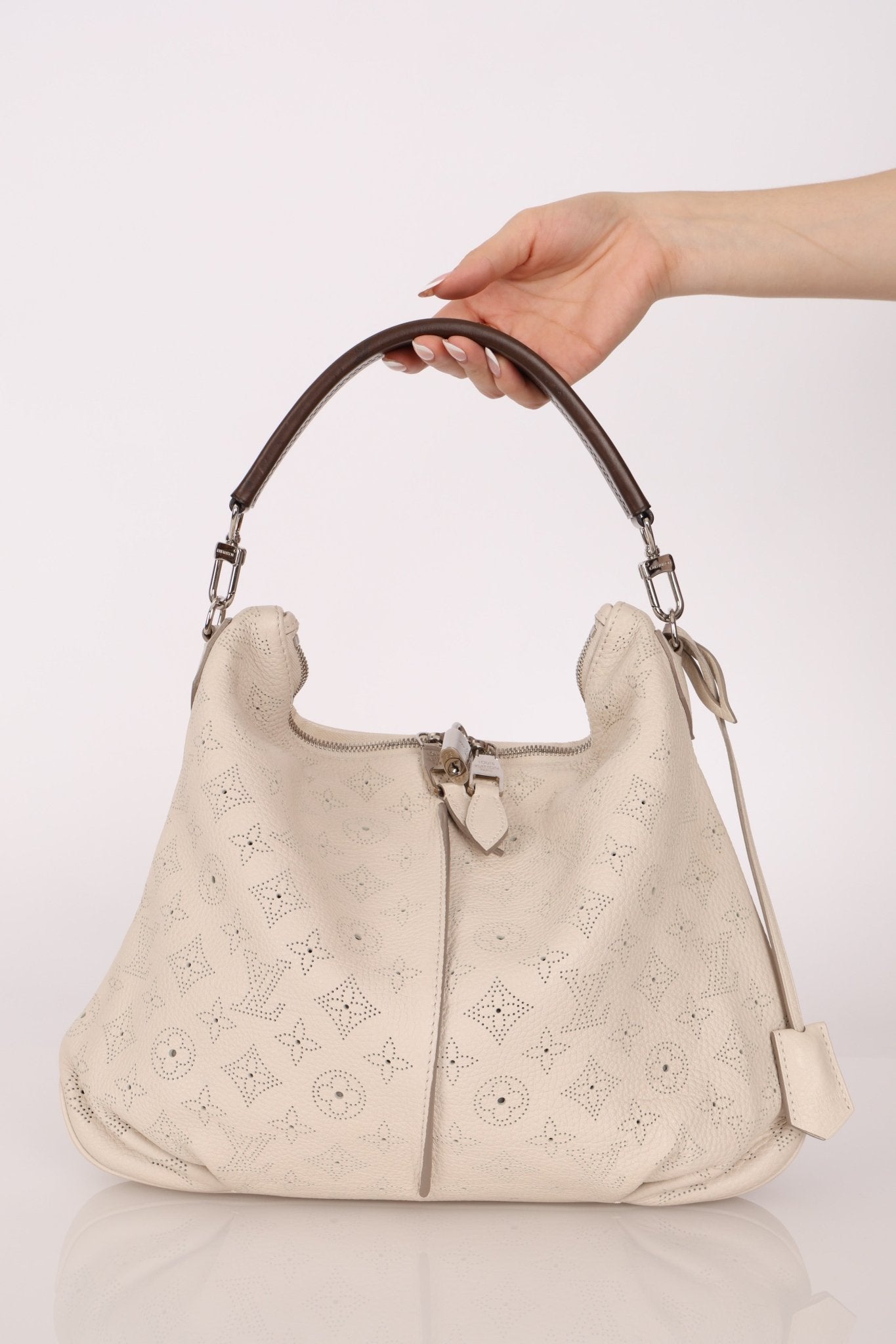 Louis Vuitton Monogram Mahina MM with Pouch - FashioNica