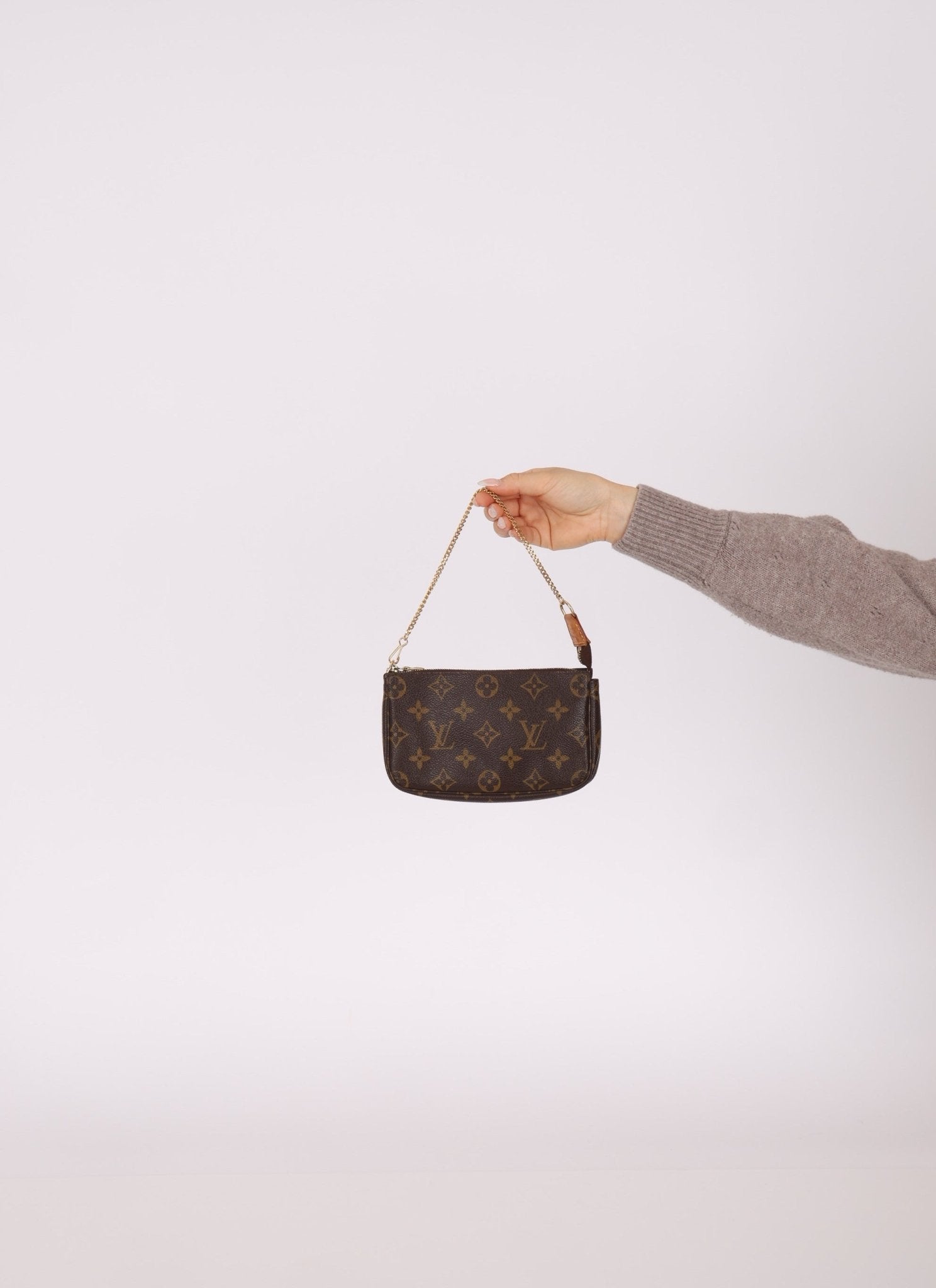 Louis Vuitton Monogram Mini Chain Pochette - FashioNica