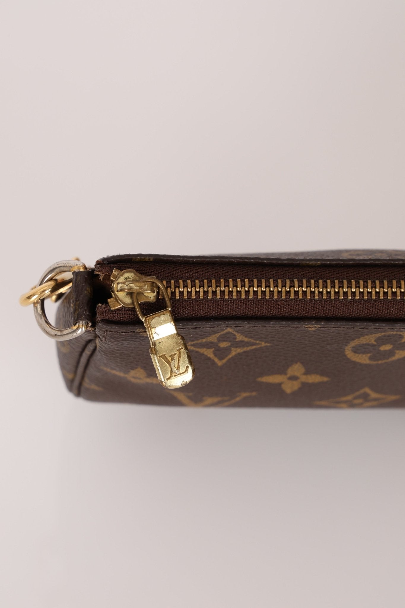 Louis Vuitton Monogram Mini Chain Pochette - FashioNica