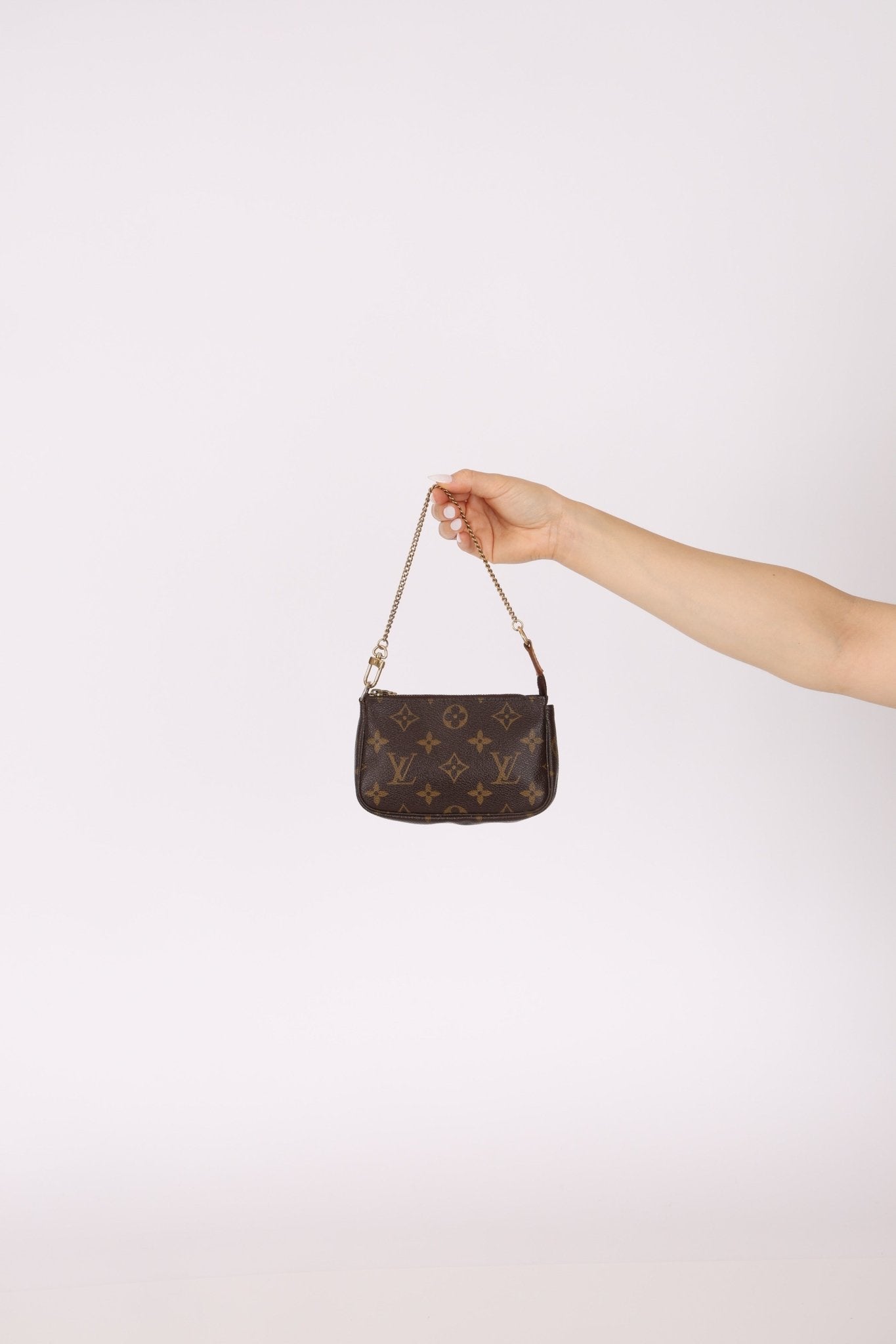 Louis Vuitton Monogram Mini Chain Pochette - FashioNica