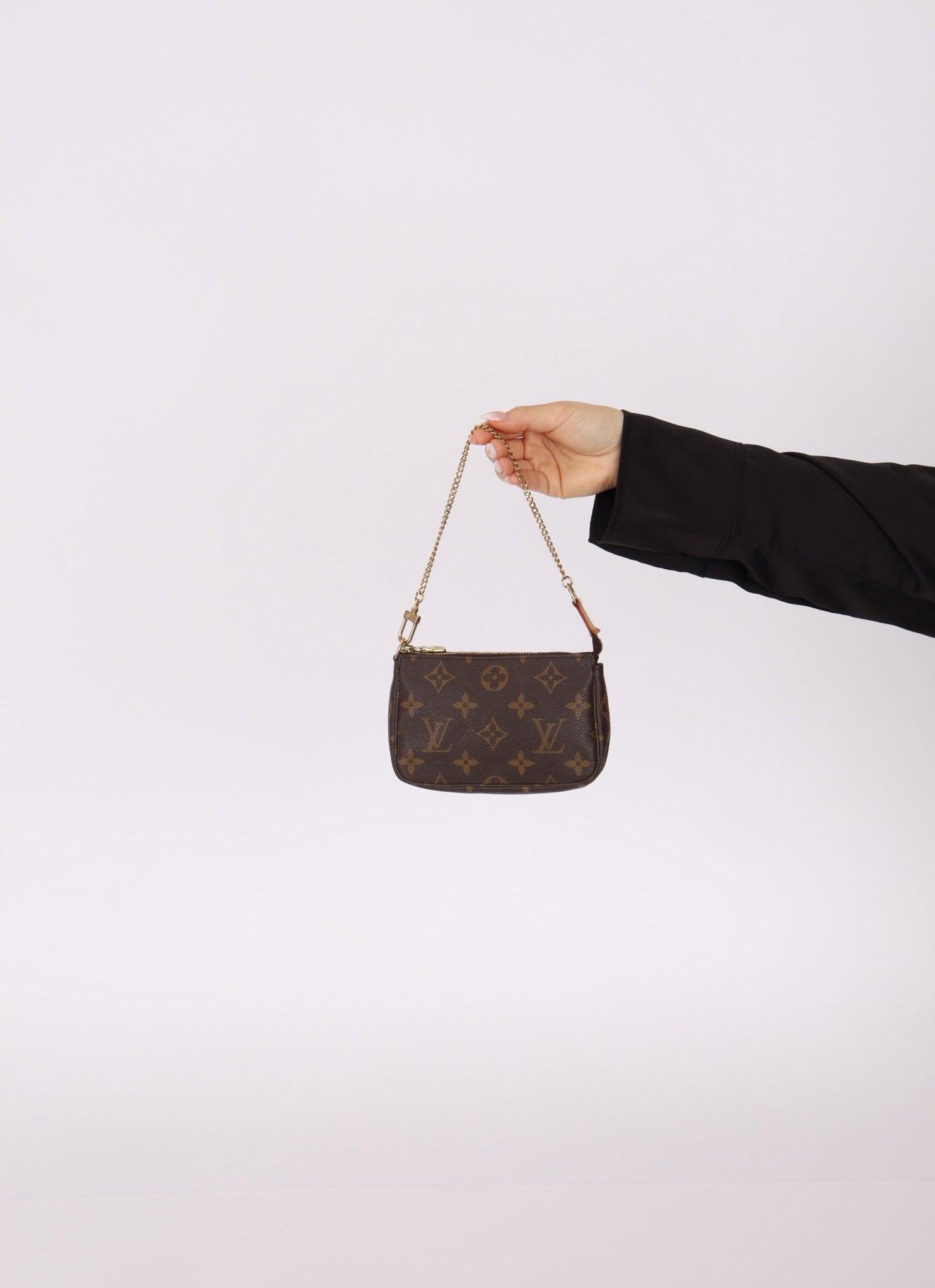 Louis Vuitton Monogram Mini Chain Pochette - FashioNica