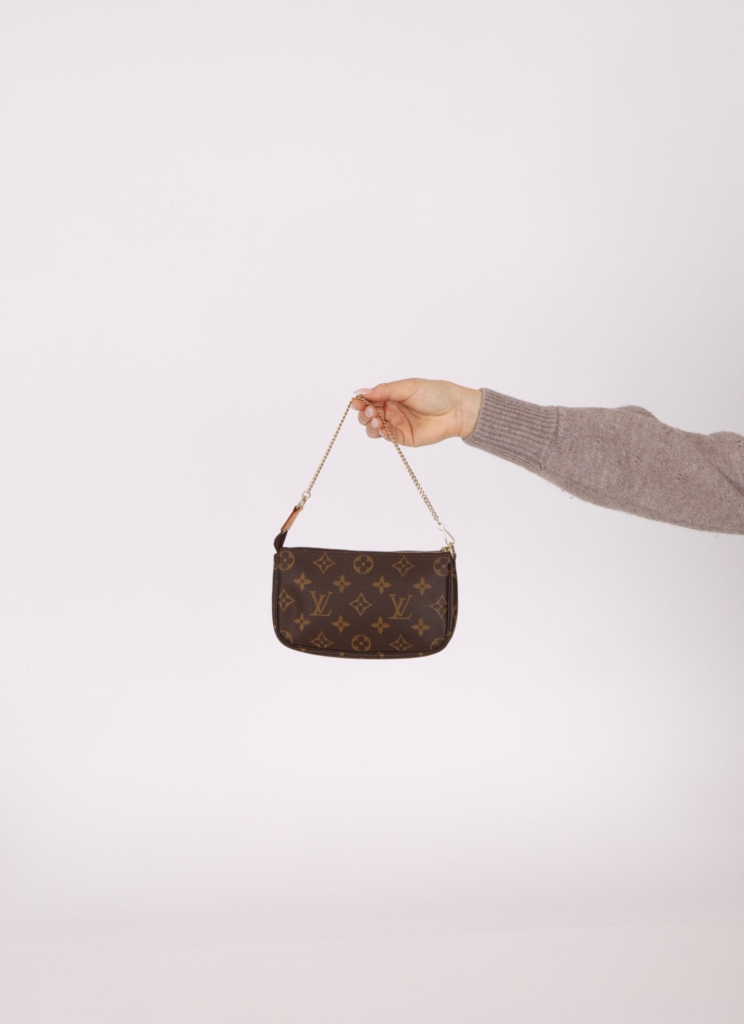 Louis Vuitton Monogram Mini Chain Pochette - FashioNica