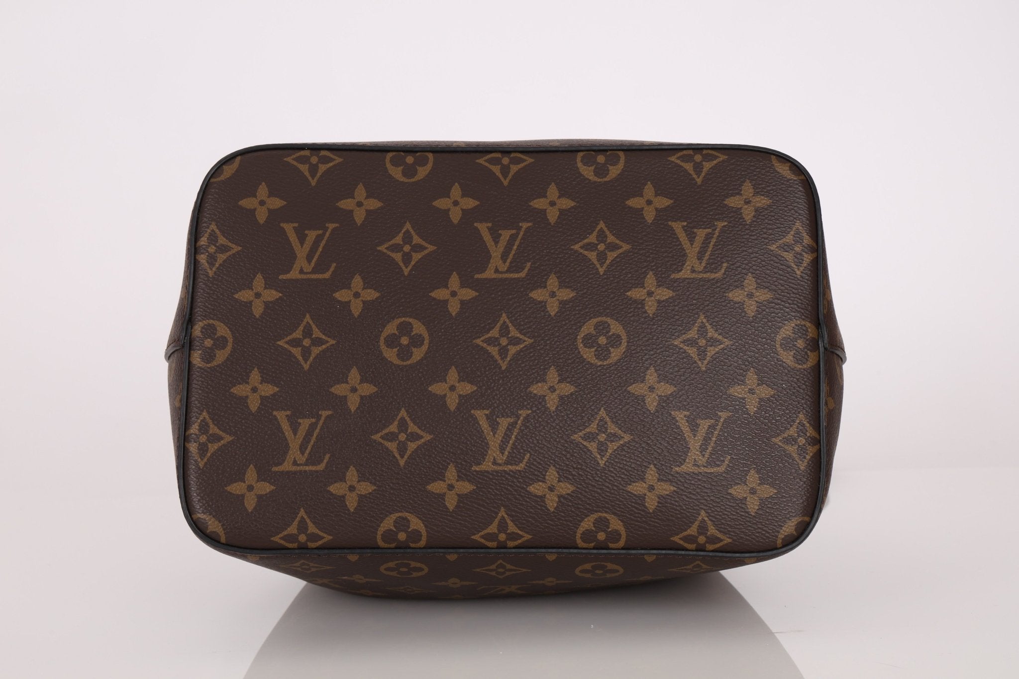 Louis Vuitton Monogram Neo Noe - FashioNica