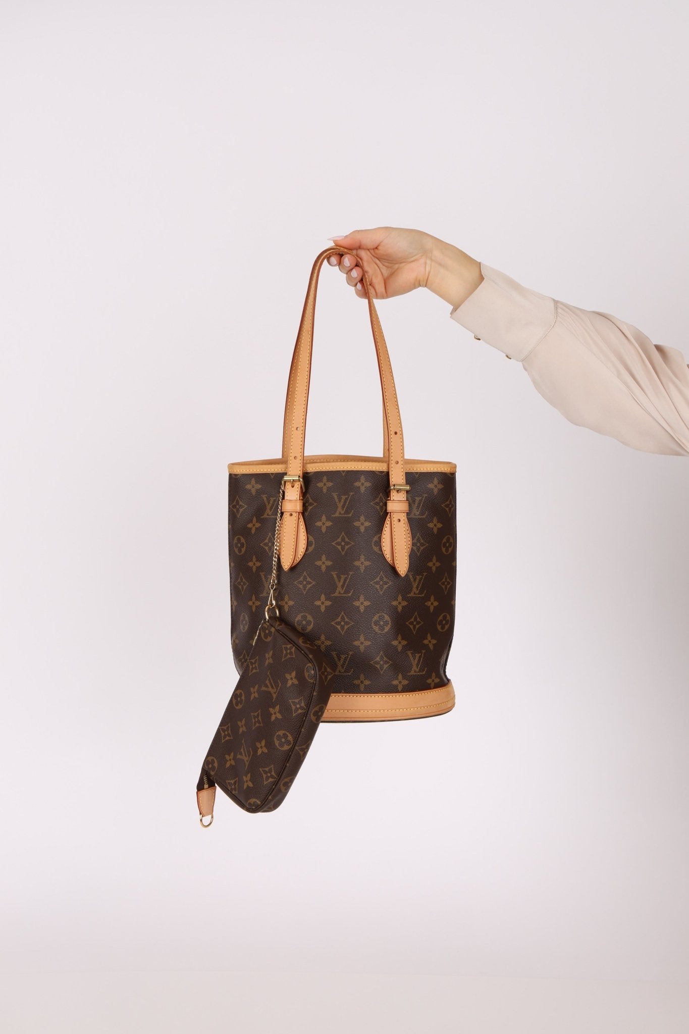 Louis Vuitton Monogram Petit Bucket Bag with Mini Pochette - FashioNica