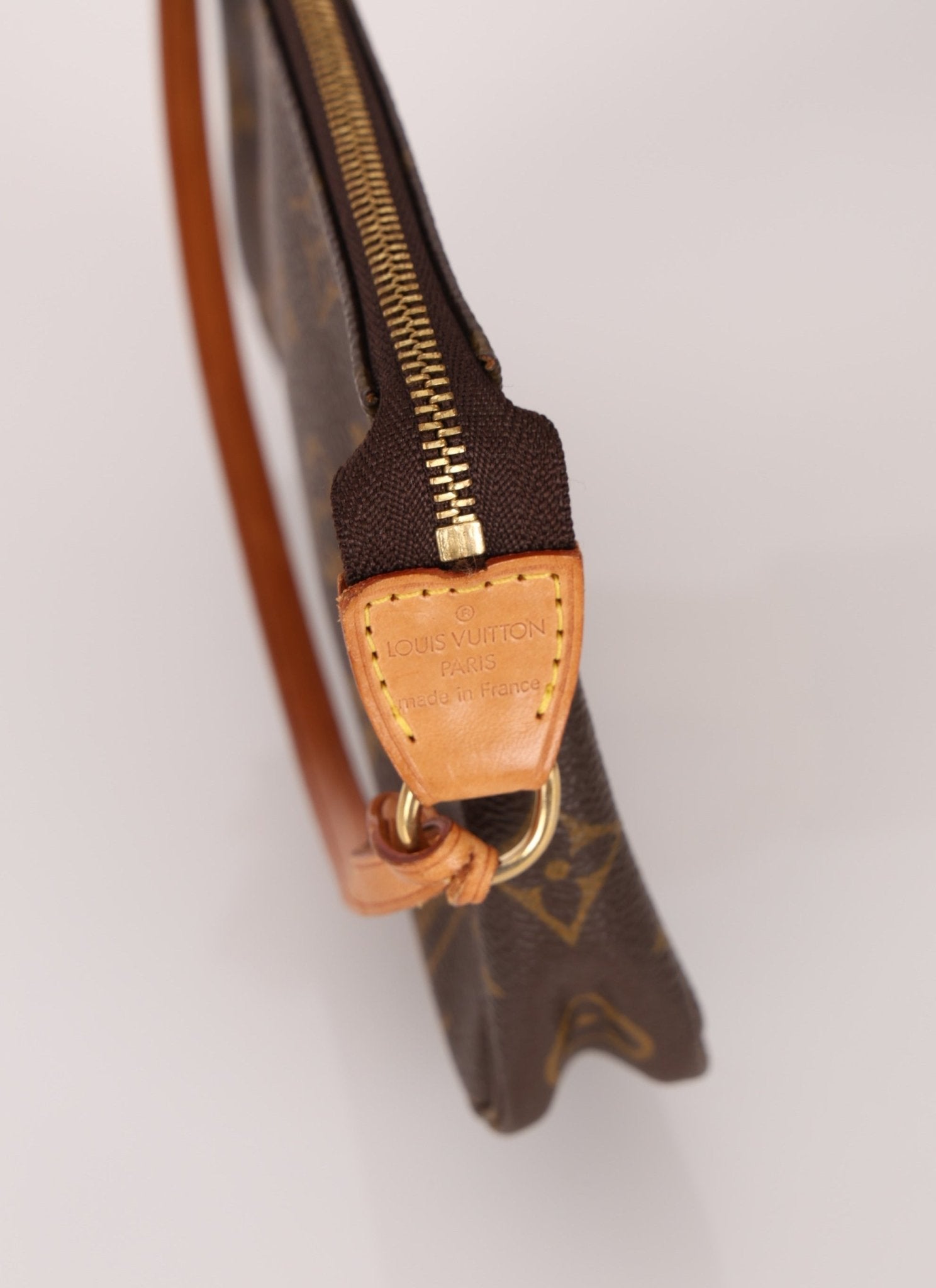 Louis Vuitton Monogram Pochette - FashioNica