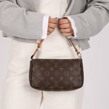 Louis Vuitton Monogram Pochette - FashioNica