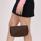 Louis Vuitton Monogram Pochette - FashioNica