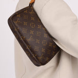 Louis Vuitton Monogram Pochette - FashioNica