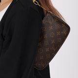 Louis Vuitton Monogram Pochette - FashioNica