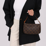 Louis Vuitton Monogram Pochette - FashioNica