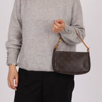 Louis Vuitton Monogram Pochette - FashioNica