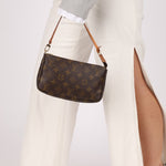 Louis Vuitton Monogram Pochette - FashioNica