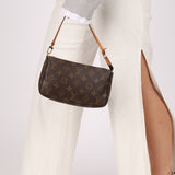 Louis Vuitton Monogram Pochette - FashioNica