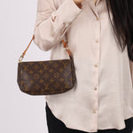 Louis Vuitton Monogram Pochette - FashioNica