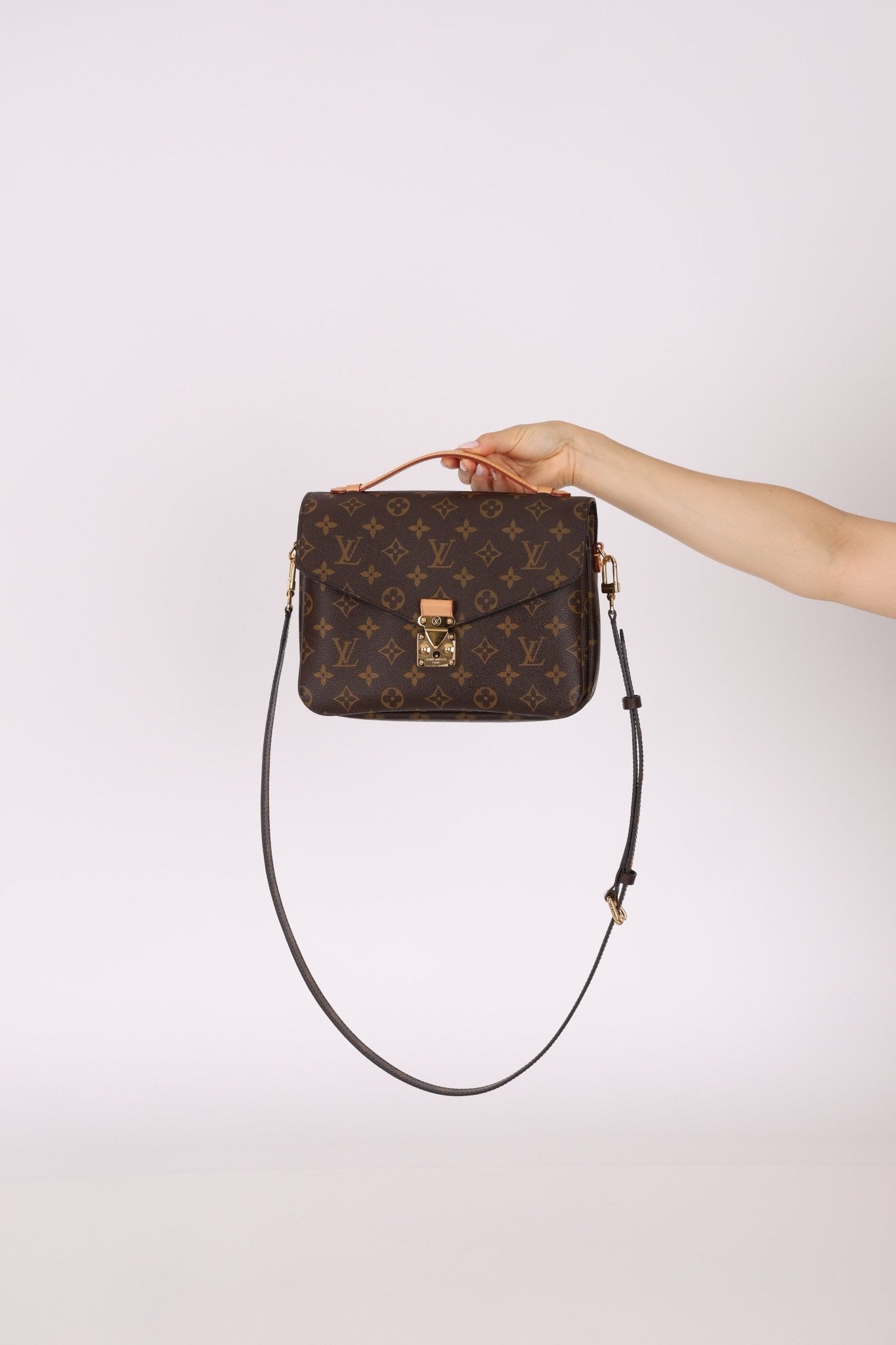Louis Vuitton Monogram Pochette Metis Crossbody - FashioNica