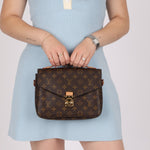 Louis Vuitton Monogram Pochette Metis Crossbody - FashioNica
