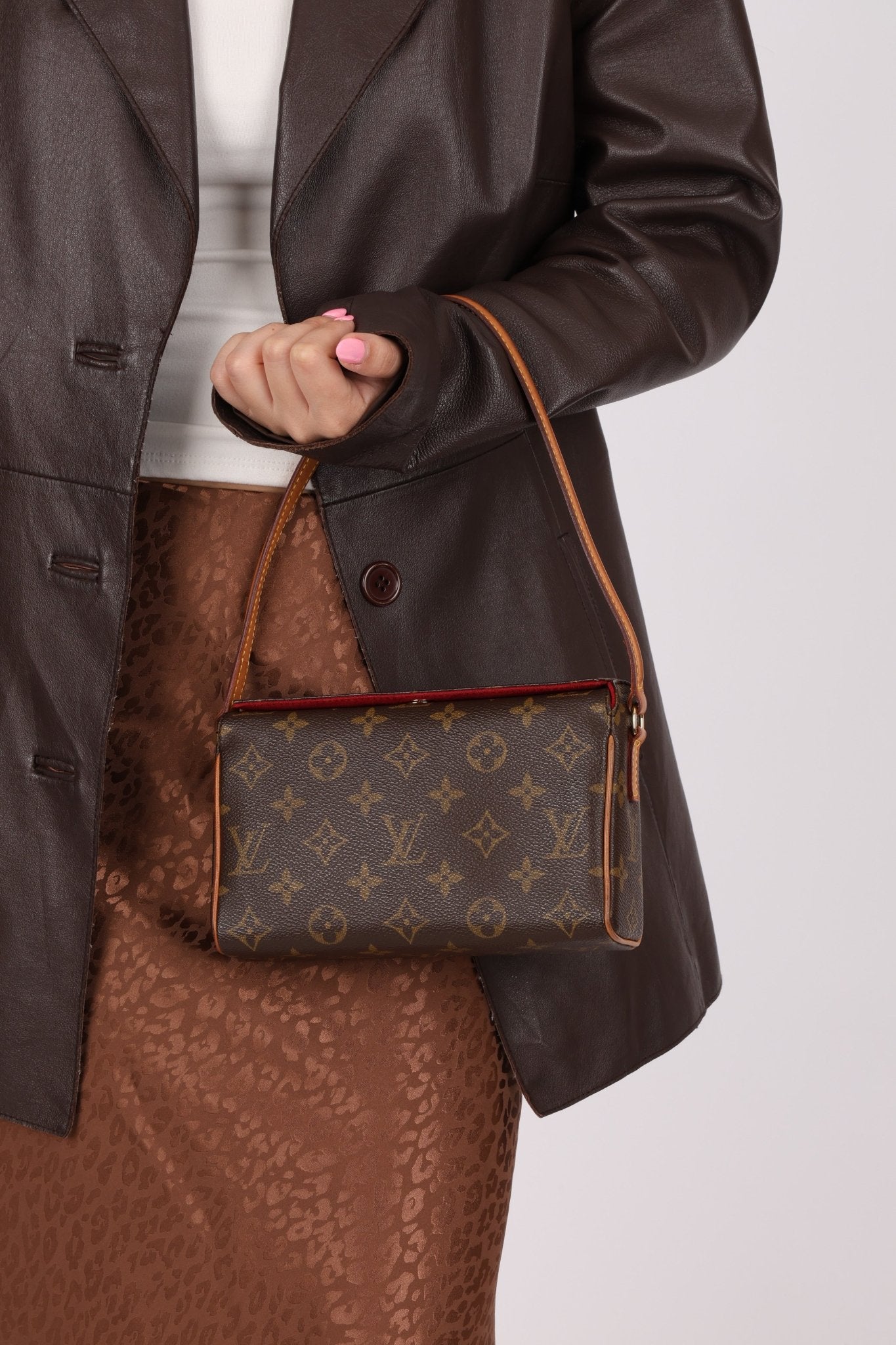 Louis Vuitton Monogram Recital Pochette - FashioNica