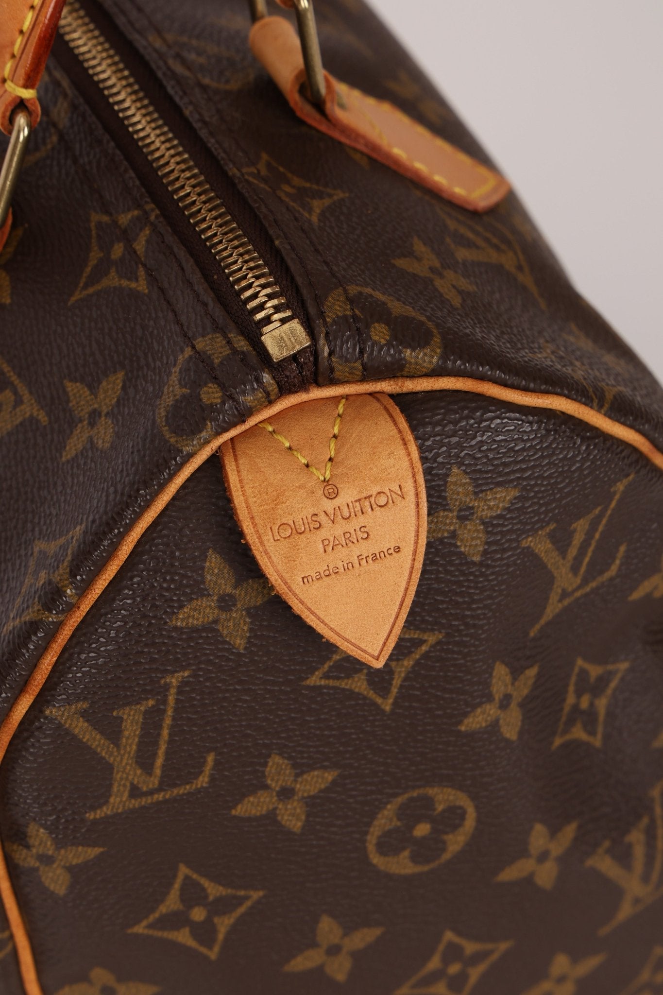Louis Vuitton Monogram Speedy 25 - FashioNica